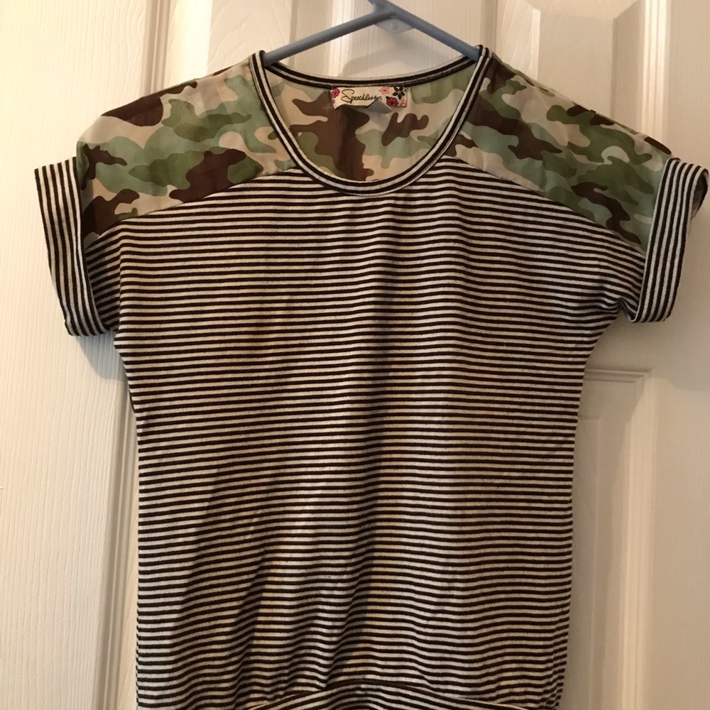 3for $20 ❤️ Cropped top.